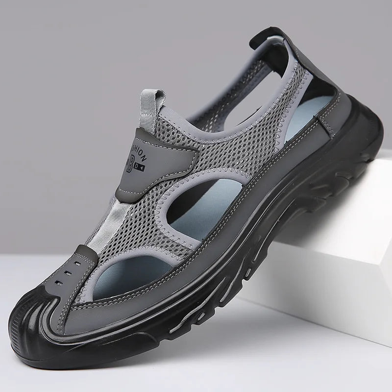 New Summer Sandals Breathable Men Shoes Mesh Outdoor Men Hollow Sandals Antiskid Beach Sandals Flats Footwear Zapatillas Hombre