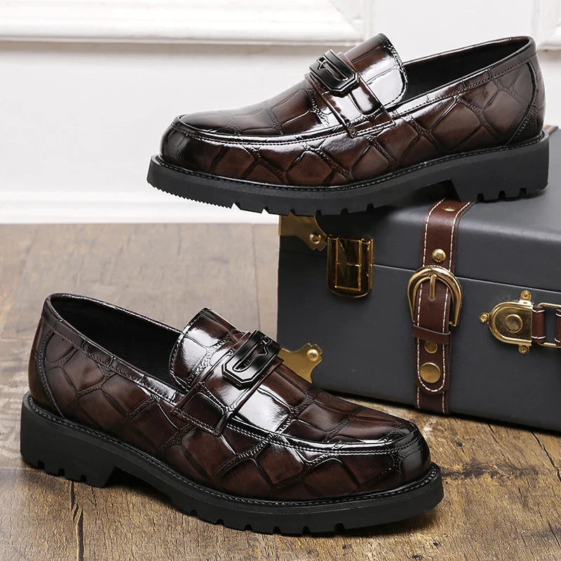 Autumn and Winter New Men Retro Dress Shoes PU Black Brown British Busines Fashion High Quality Le Fu Shoes Size 38-48 Men Shoes