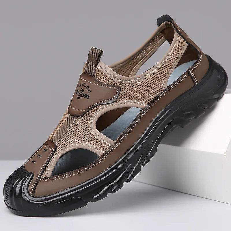 New Summer Sandals Breathable Men Shoes Mesh Outdoor Men Hollow Sandals Antiskid Beach Sandals Flats Footwear Zapatillas Hombre
