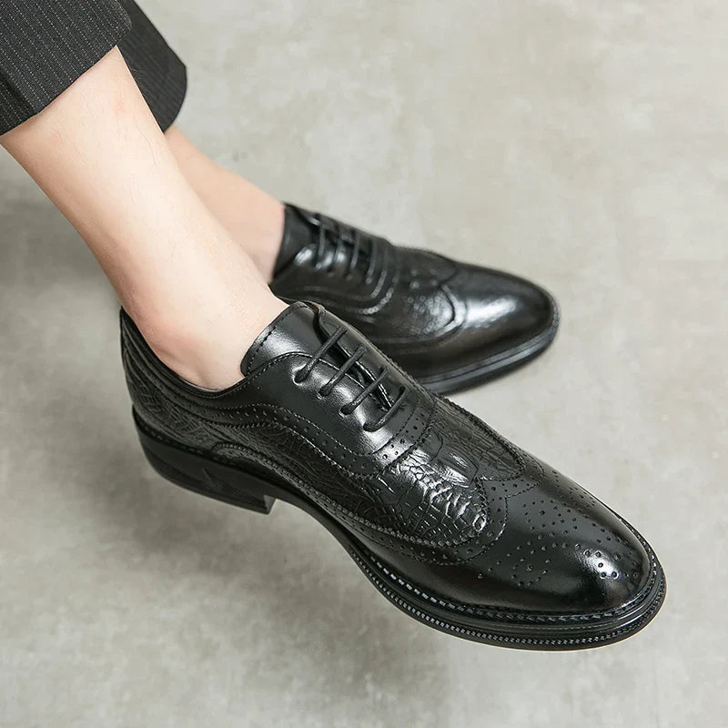 Men Suit Casual Shoes Luxury Men Brogue Dress Shoes Formal Business Leather Shoes Men Brown Wedding Italian Banquet Shoe Size 46